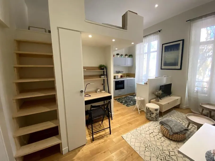 La Divinita Studio Spacieux Climatise Centre Ville Αιξ-αν-Προβάνς 0*,